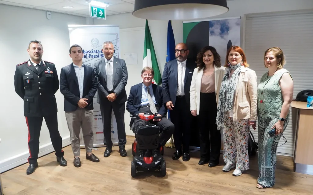 La delegazione italiana e olandese riunita all Ambasciata d Italia nei Paesi Bassi, L Aja, 2023